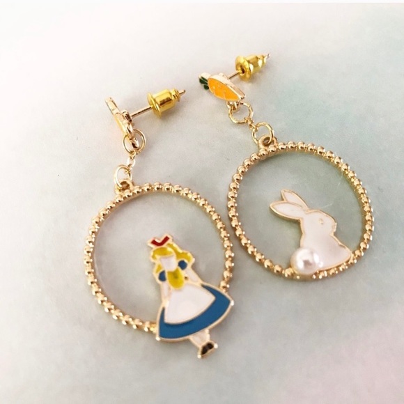 πAlice in Wonderland Dangle Drop Earrings Disney - Picture 3 of 4